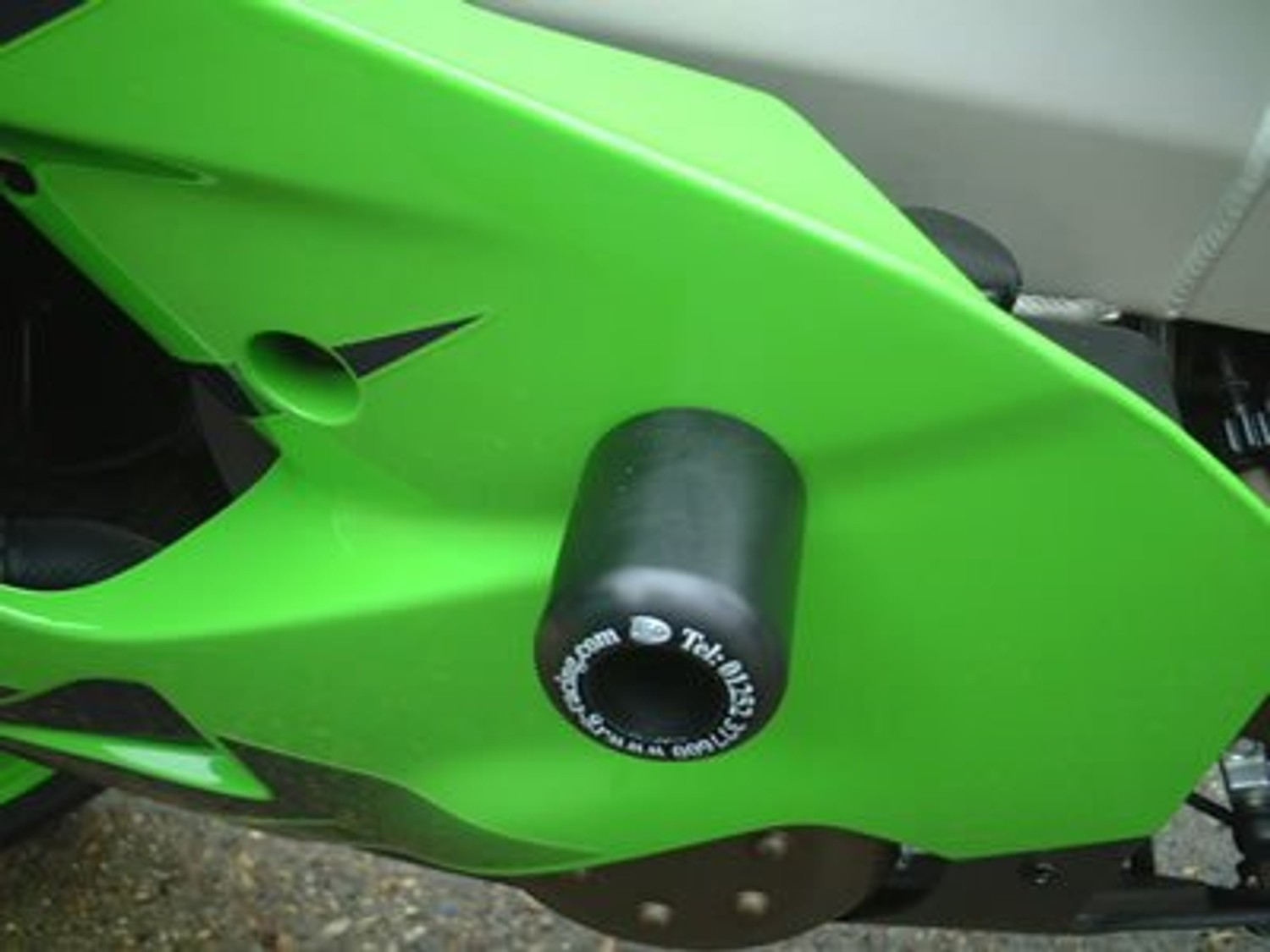 R&G Racing Crash Protector for Kawasaki ZX9R C1/C2/E1/E2 '88-05